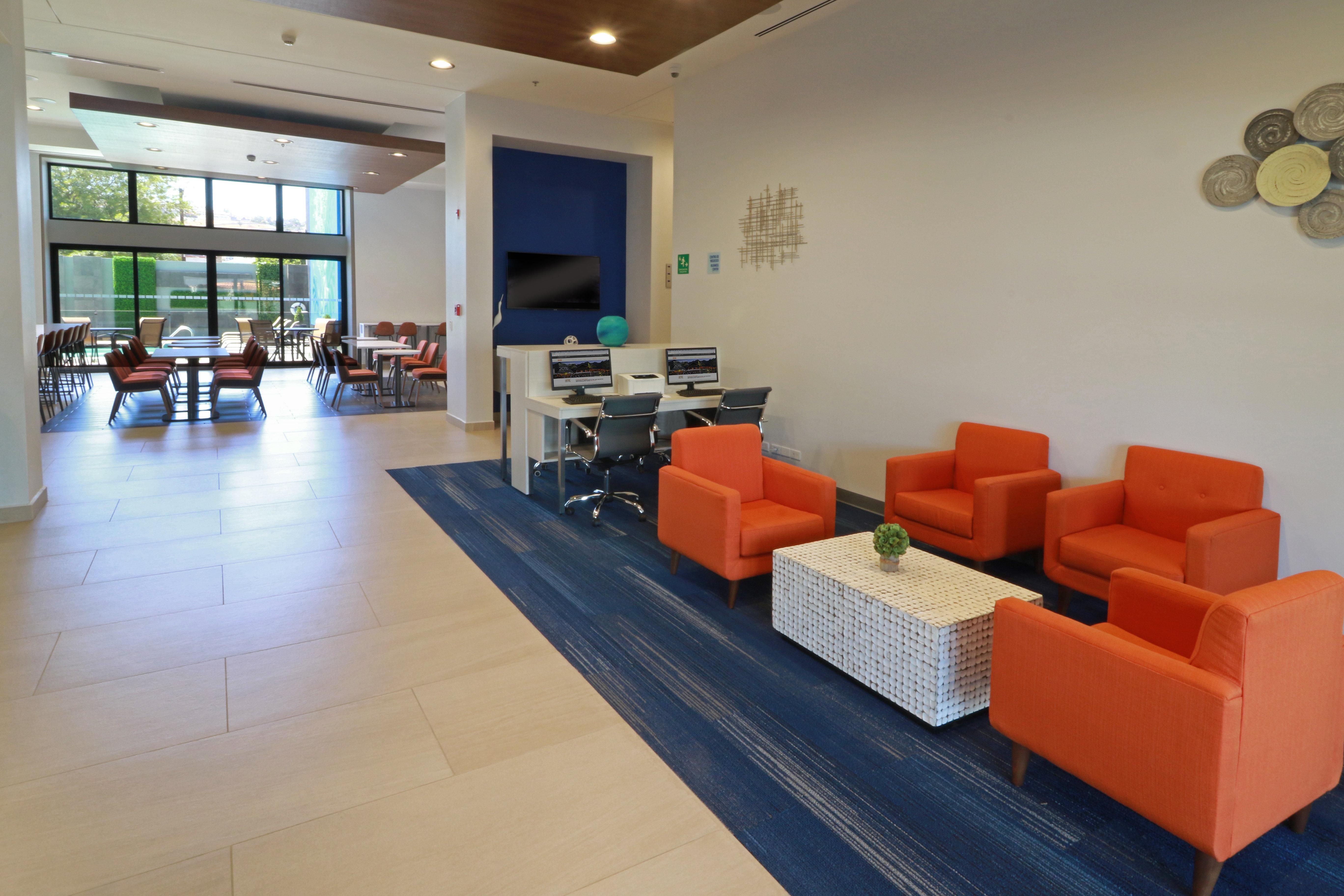Holiday Inn Express & Suites - Ensenada Centro By Ihg Exterior foto