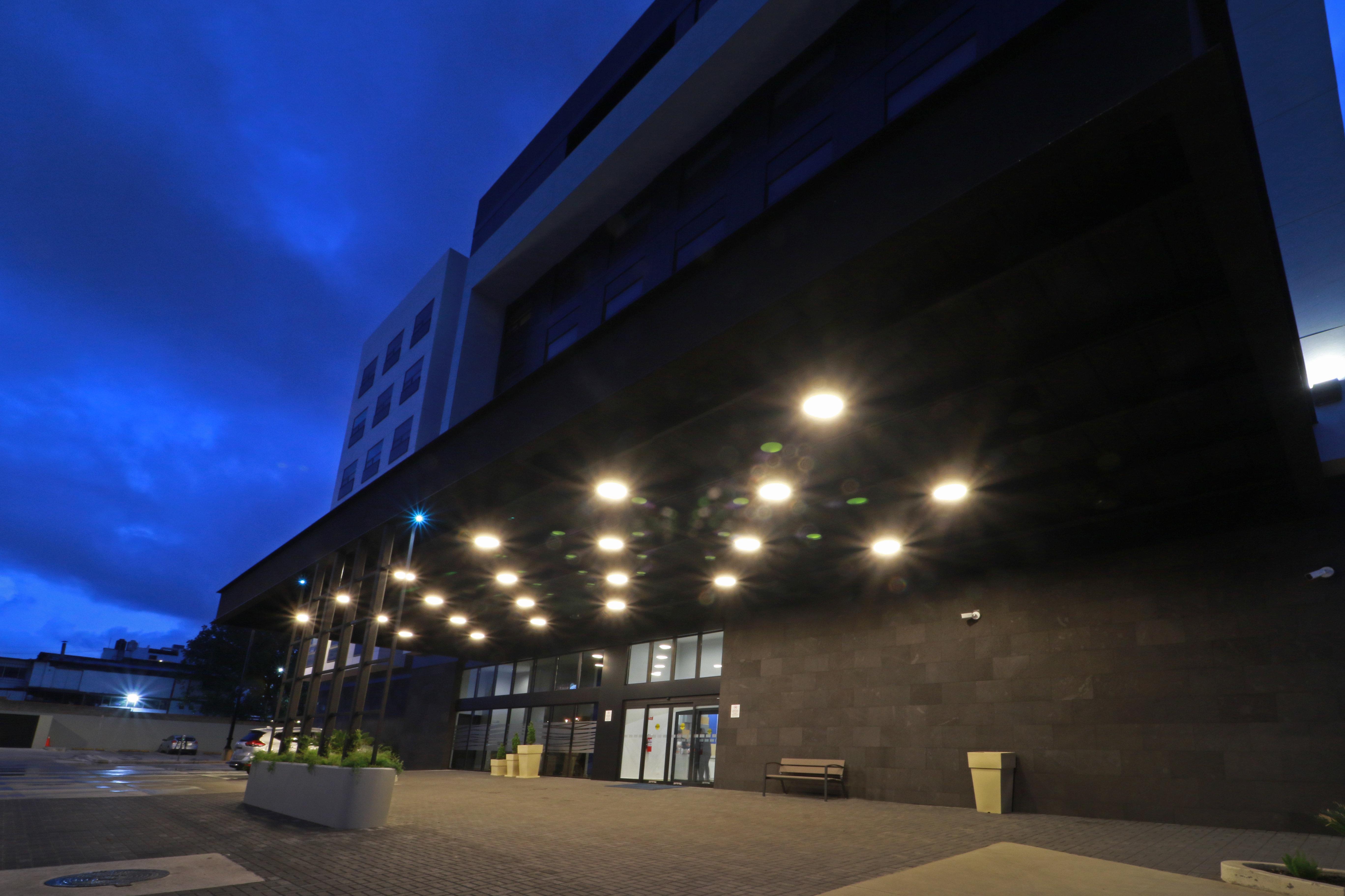 Holiday Inn Express & Suites - Ensenada Centro By Ihg Exterior foto